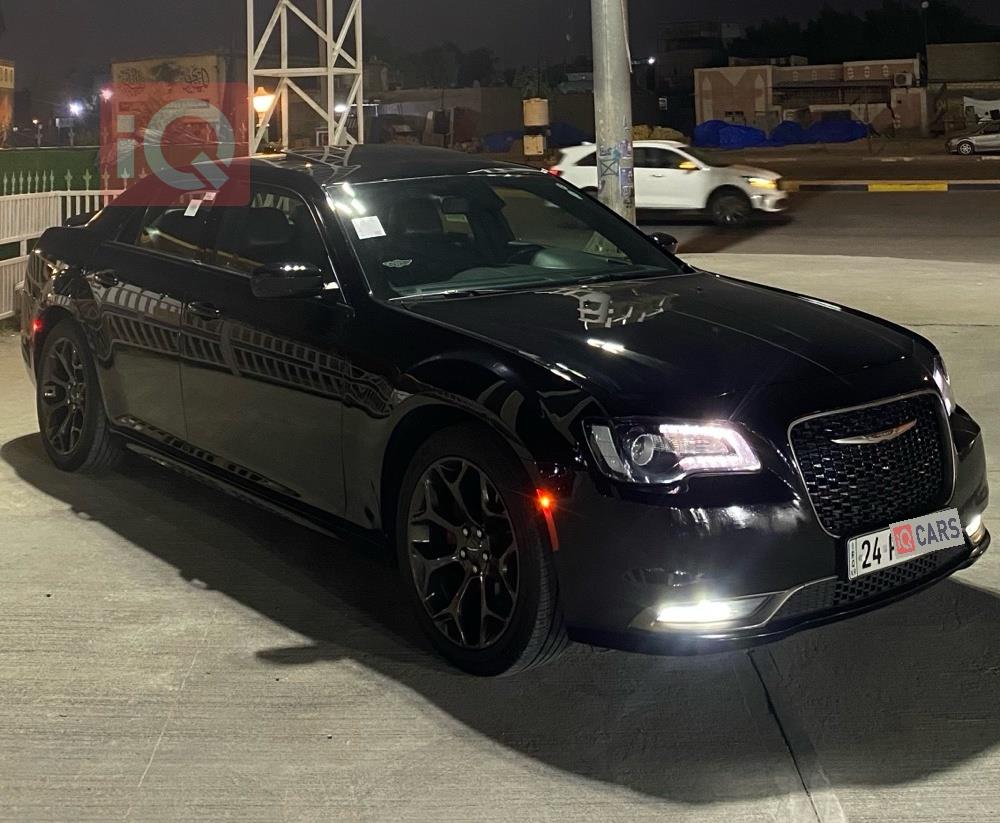 کرایسلەر 300